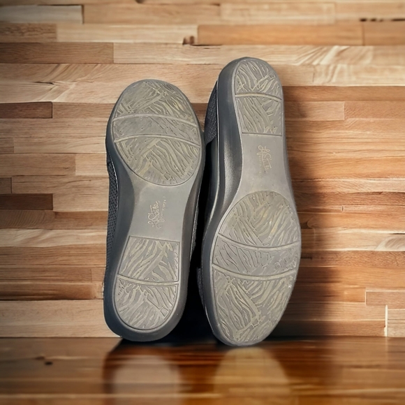 LifeStride with Soft System Technology, comfort, support and flex Sz 9W Black - Picture 6 of 6